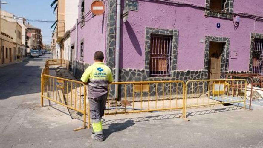 Obras de renovación de red de agua potable.