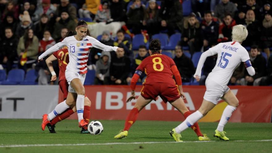 El Rico Pérez registra récord de asistencia a un partido de la selección femenina de fútbol