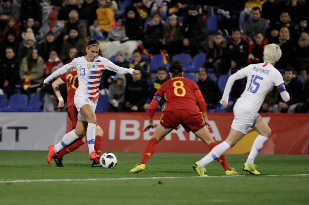 El Rico Pérez registra récord de asistencia a un partido de la selección femenina de fútbol