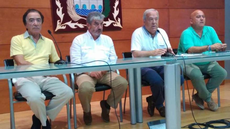 Los alcaldes de Coirós, Abegondo, Paderne y Betanzos, en la presentación de este obradoiro.