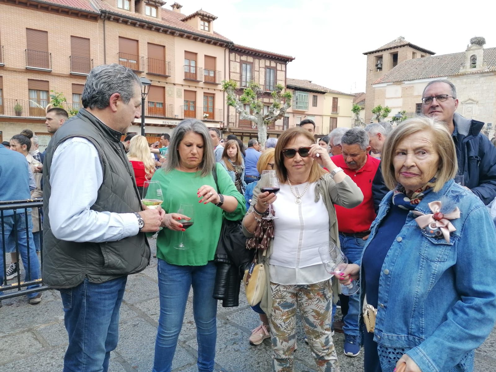 GALERÍA | Toro brinda por los vinos de su DO