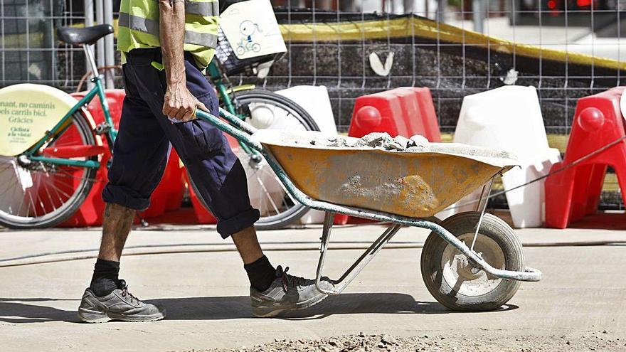 El sector de la construcció necessita rebre ajudes per poder reactivar-se.