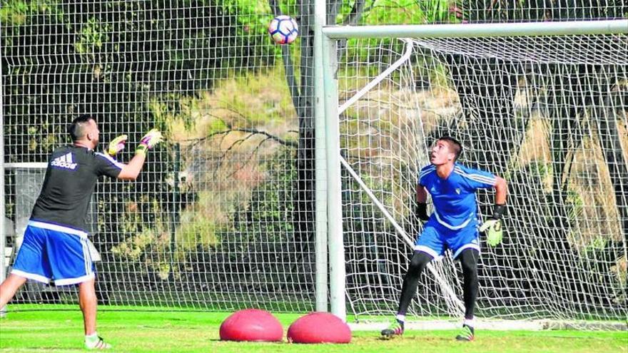 El portero Alex Lázaro llega cedido al Mérida