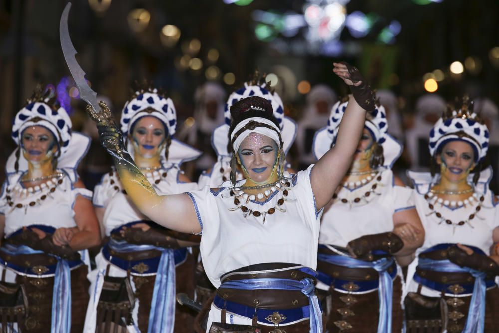 Los Moros y Cristianos de Aspe viven un desenlace espectacular