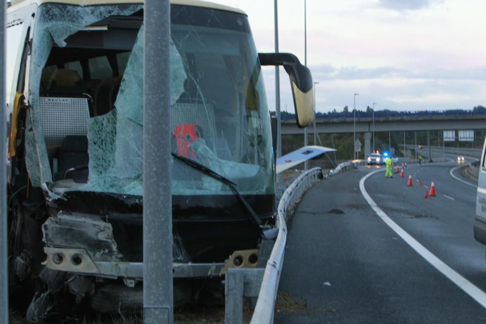 Accidente de autobús en Piñor