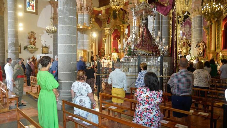 Día grande del Pino, honores a la virgen