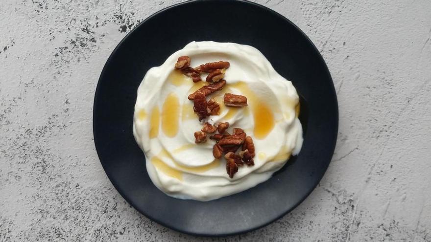 Crema helada de yogur, la receta ideal para los postres de verano