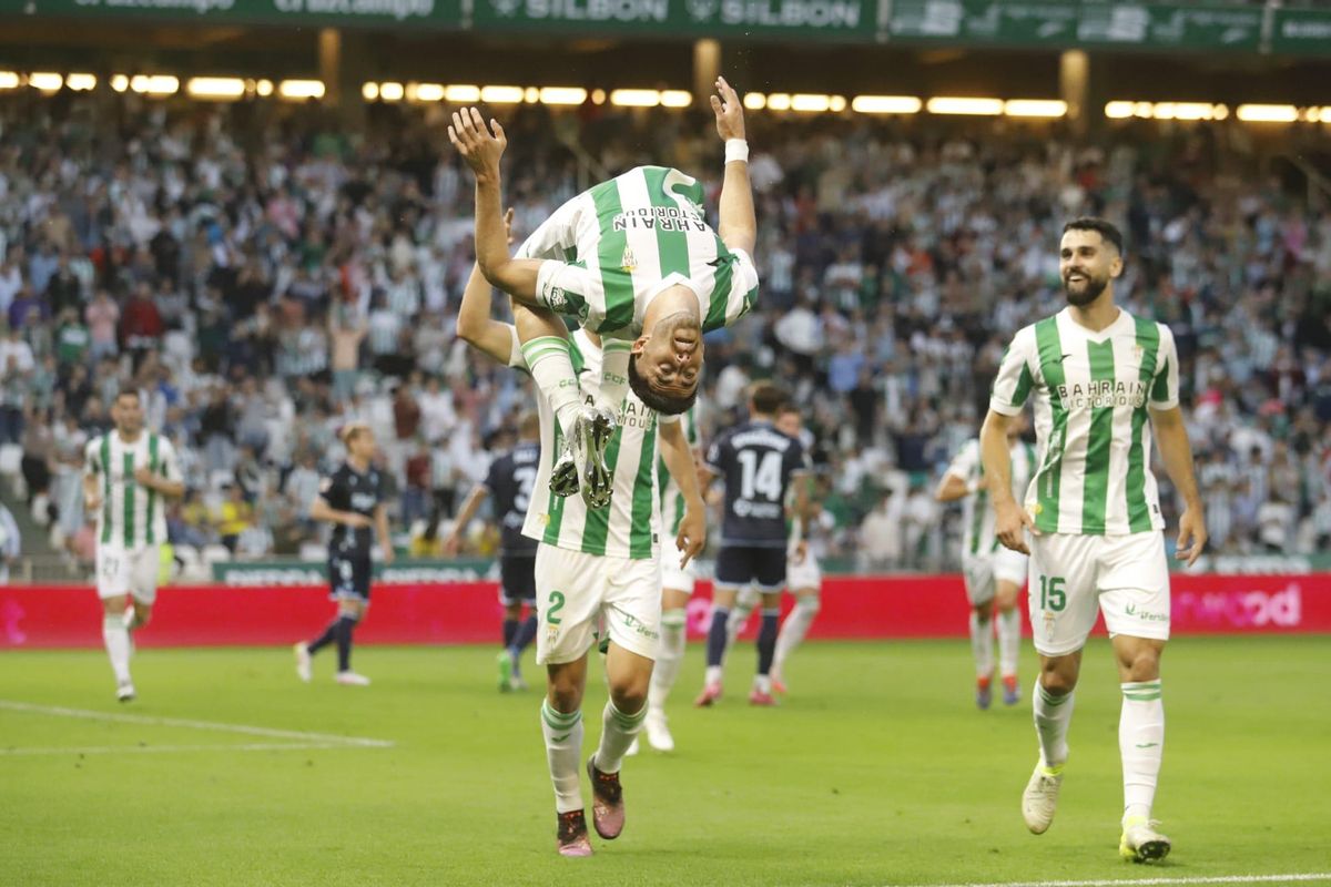 El Córdoba CF devuelve la sonrisa a El Arcángel noqueando al Cádiz