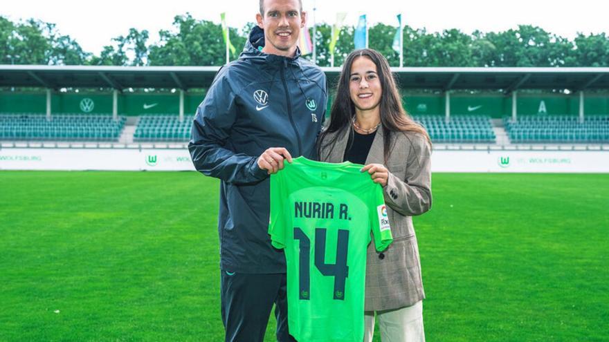Nuria, presentada como jugadora del Wolfsburgo