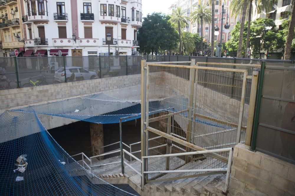 Obras paralizadas de la línea T-2 del metro en València