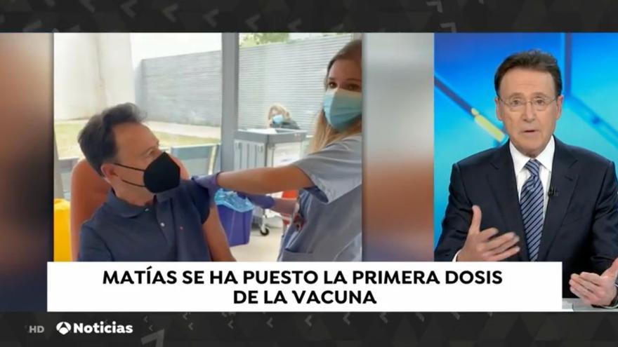 Matías Prats, tras recibir la primera dosis de la vacuna: &quot;No he tenido ni un dolor de cabeza&quot;