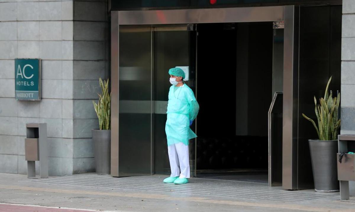 Los pacientes leves de la COVID-19 pasan su cuarentena en hoteles