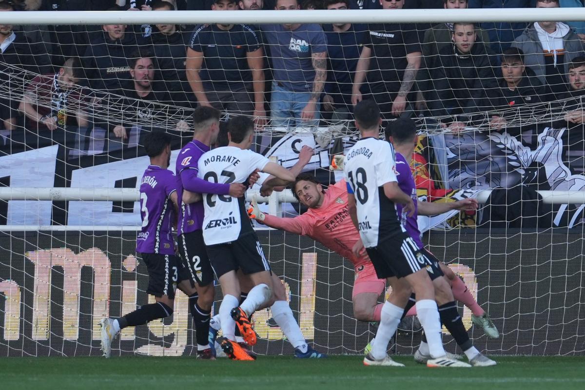 Burgos-Córdoba CF | Las imágenes del partido de LaLiga Hypermotion