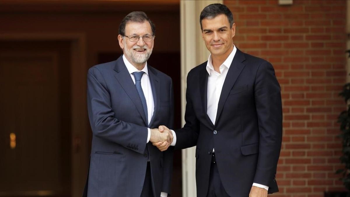 Mariano Rajoy y Pedro Sánchez, durante la reunión que mantuvieron el pasado 7 de septiembre en la Moncloa.