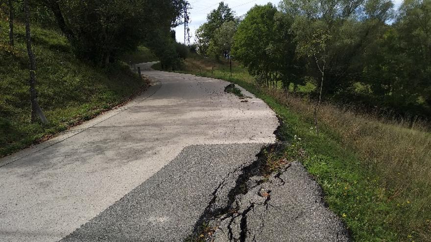 Estat actual de l’esllavissada a la pujada de Sant Antoni.