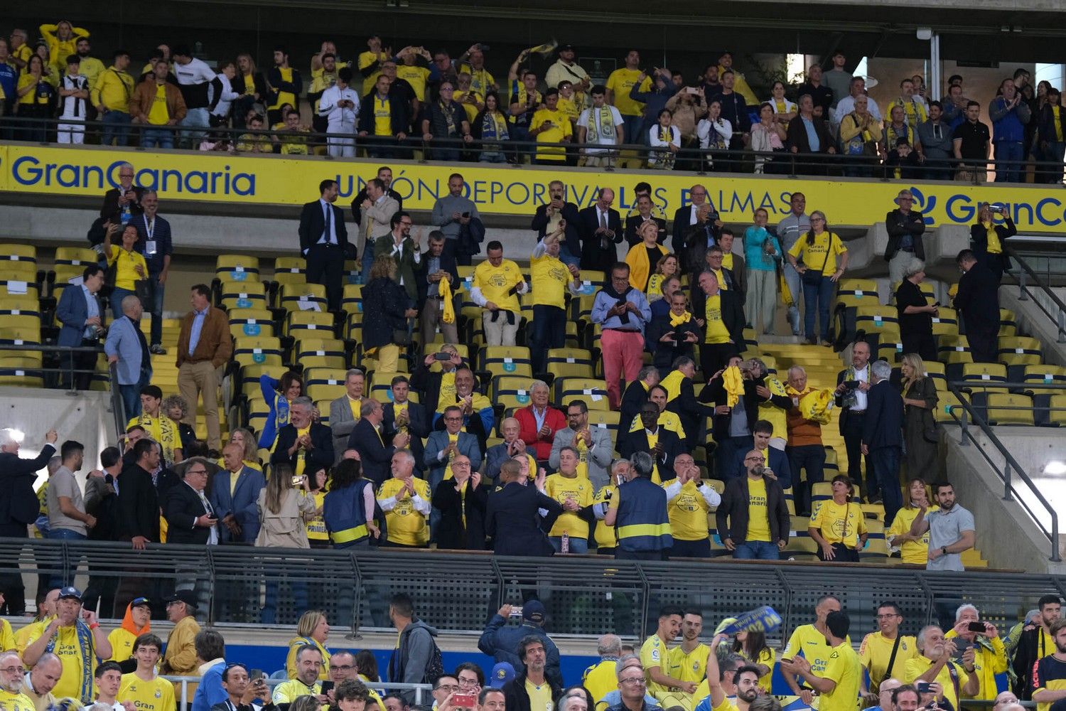 Ascenso de la UD Las Palmas, la celebración en el Estadio de Gran Canaria