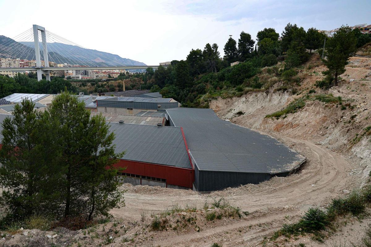 Imágenes de las obras del nuevo acceso al polígono Santiago Payá-Sant Benet