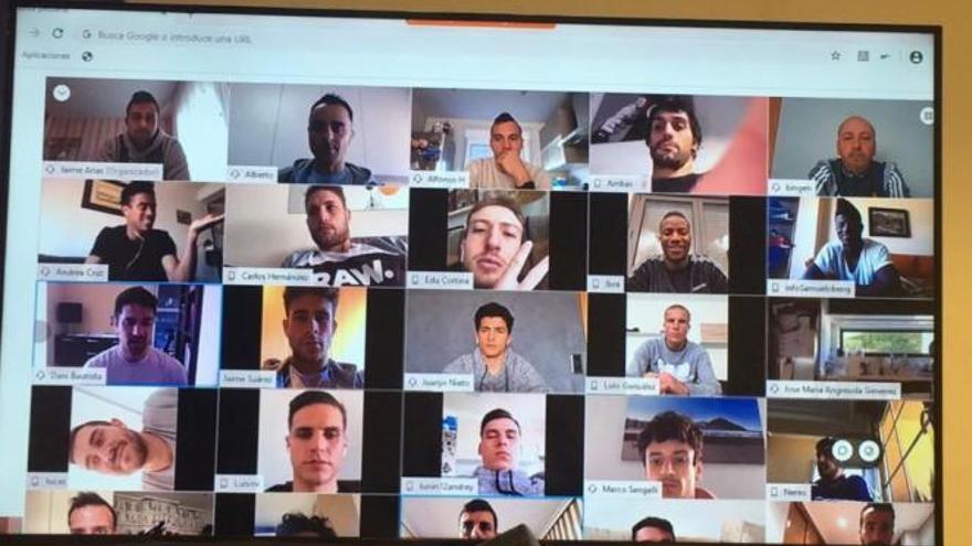 Una imagen de la sesión que realizaron los jugadores del Oviedo por videoconferencia