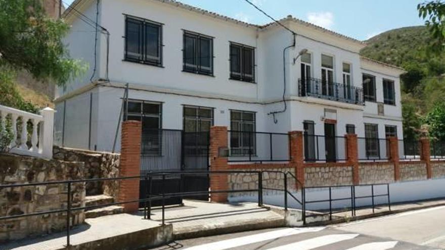 Millares ofrece 1.200 euros por niño a las familias que se instalen en el pueblo