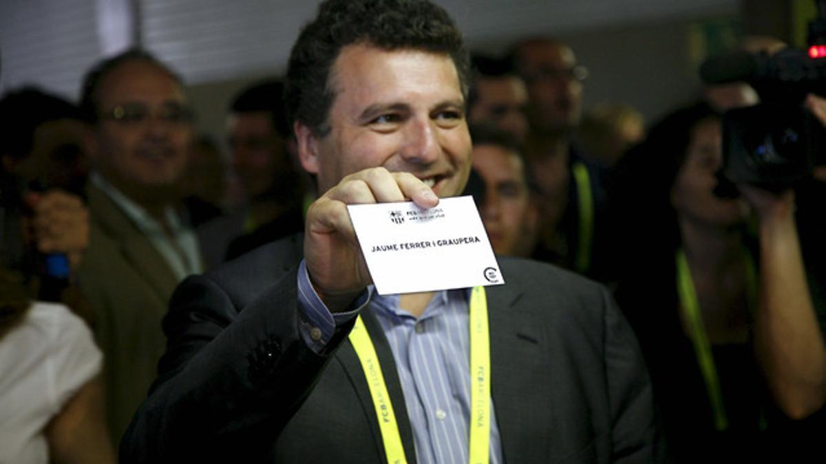 Jaume Ferrer vota en el camp Nou