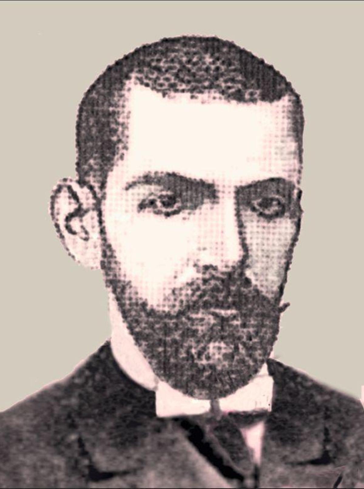 O notario Manuel Martínez González, autor de “A lúa de Cangas”.