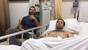 Bosco necessita urgentment tornar a Espanya  des de Bali.