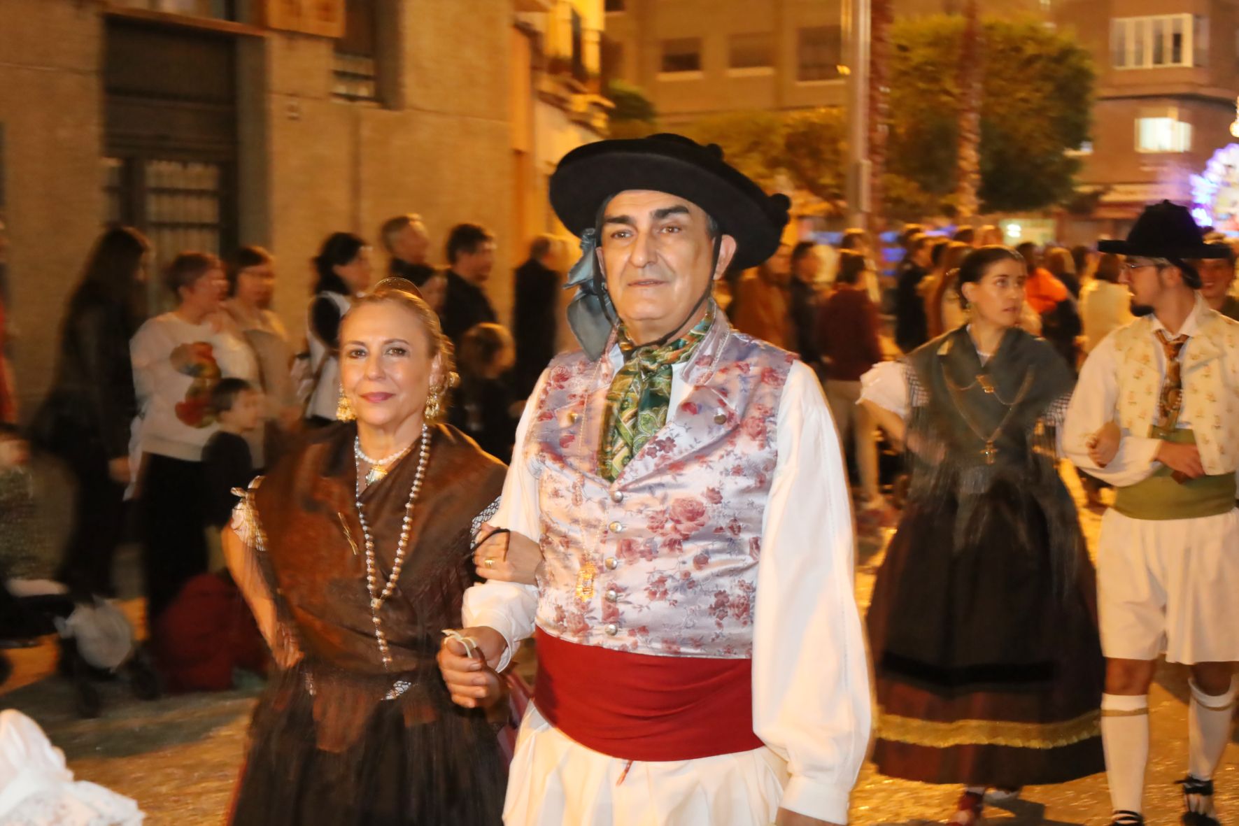 Todas las fotos del colorido desfile de carrozas de la Fira d'Onda