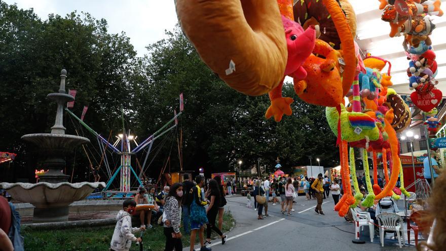 Avilés disfruta del carrusel festivo