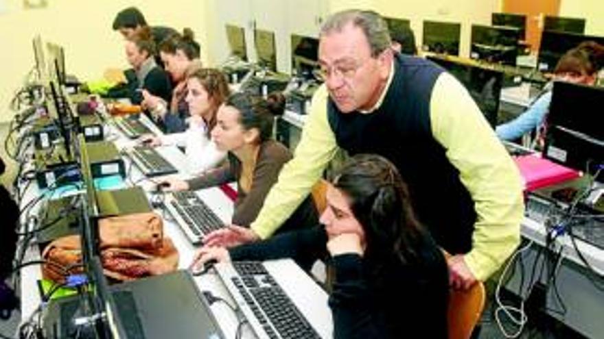 Los alumnos de Educación crean nueve diarios digitales