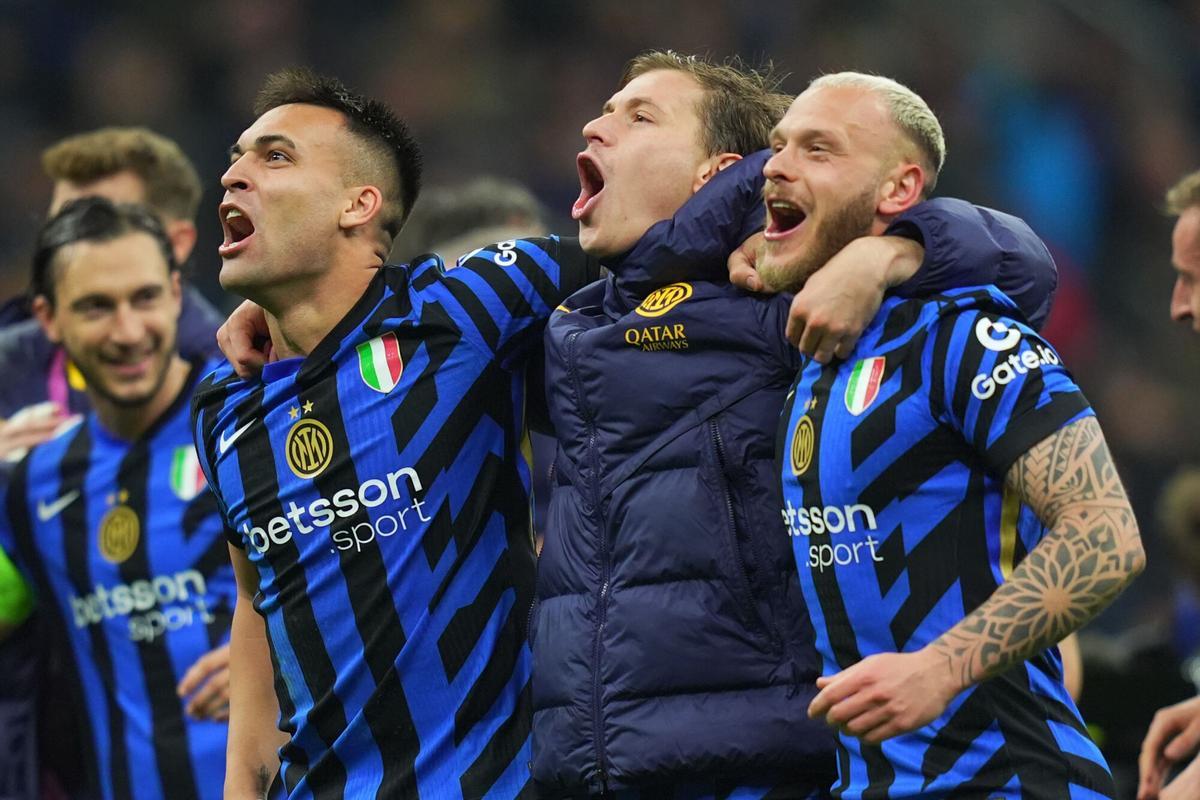 Inter Milan*s Lautaro Martinez ,Inter Milan*s Nicolo Barella , Inter Milan*s Federico Dimarco during the Uefa Champions League soccer match between Inter and Bayern Munich at San Siro Stadium in Milan , North Italy - , Wednesday April 16, 2025 . Sport - Soccer (Photo by Spada/LaPresse)