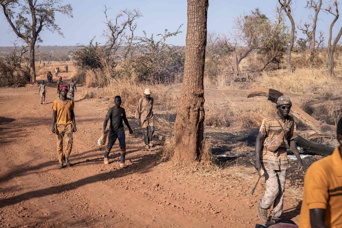 La minería artesanal de oro en Senegal. Karakaene y Bantakokouta son sitios de extracción de oro en el sureste de Senegal