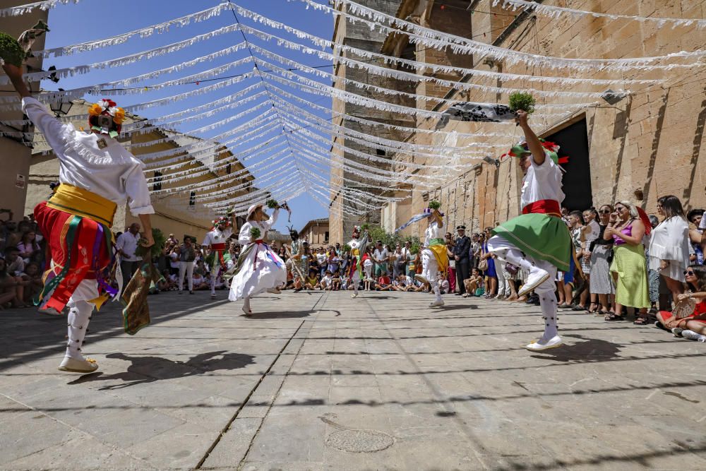 'Cossiers' con esencia del pueblo para loar al patrón