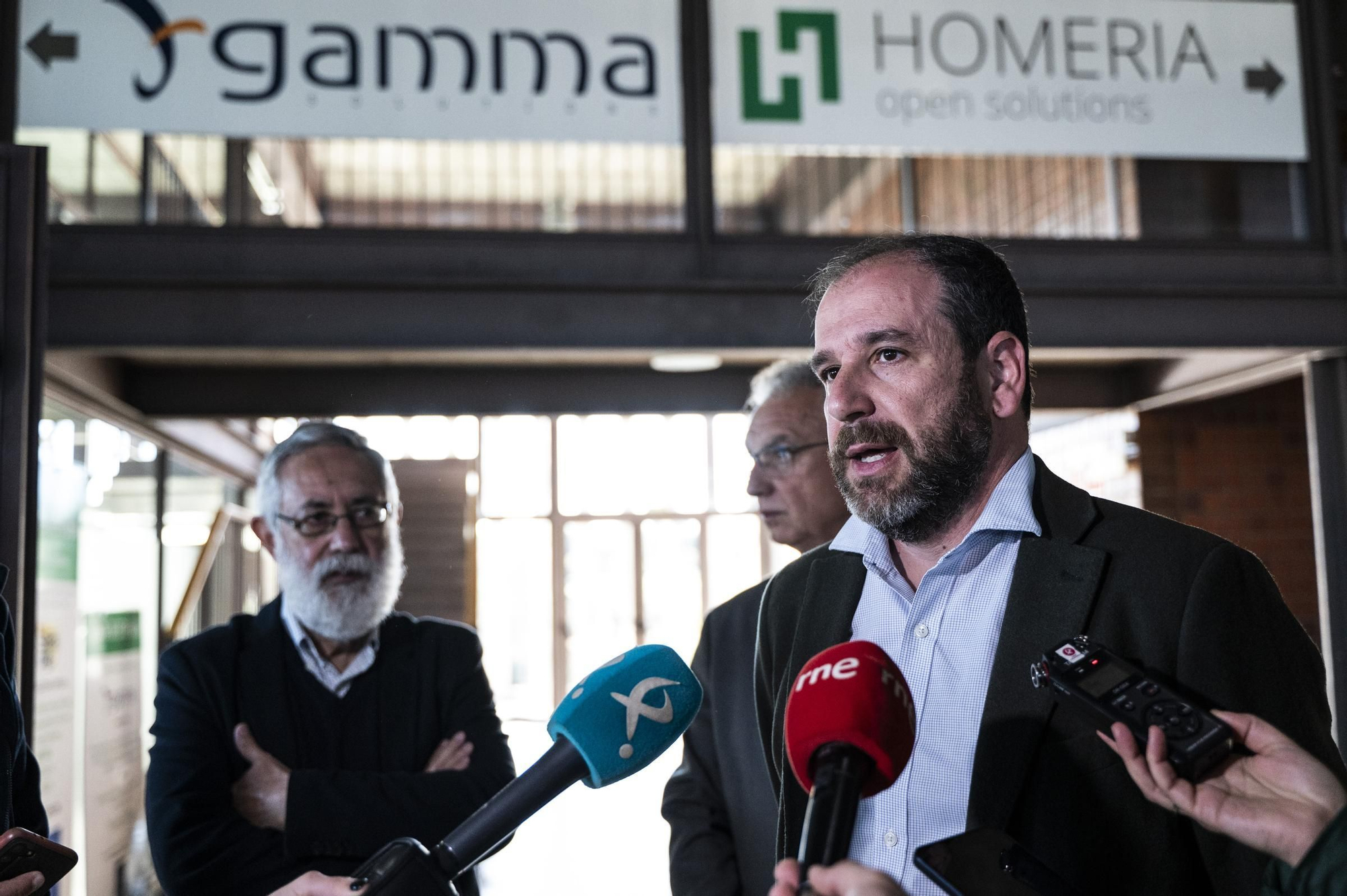 Visita del delegado del Gobierno en Extremadura a la empresa Gamma Solutions