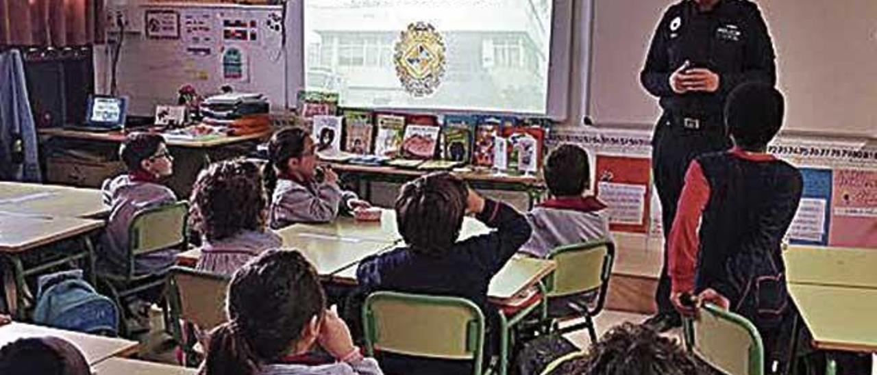 Els alumnes del Corpus Christi durant la sessió.