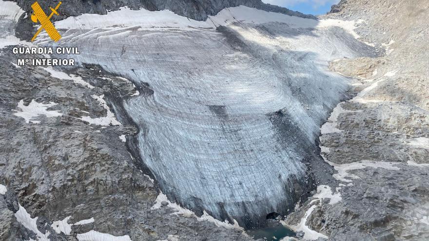 La Guardia Civil alerta del &quot;peligroso&quot; estado del glaciar del Aneto para ascender al pico