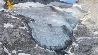 La Guardia Civil alerta del "peligroso" estado del glaciar del Aneto para ascender al pico