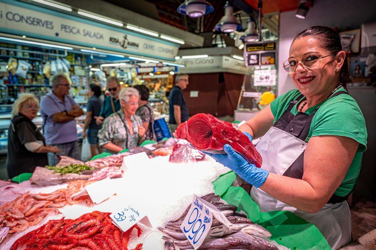 Una de las pescaderías del mercado de Santa Caterina