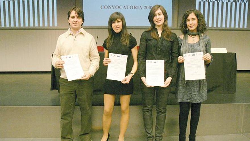 De izqda. a dcha., Diego Leonardo Paz, Laura Collazo, y Raquel y Adriana Bernárdez