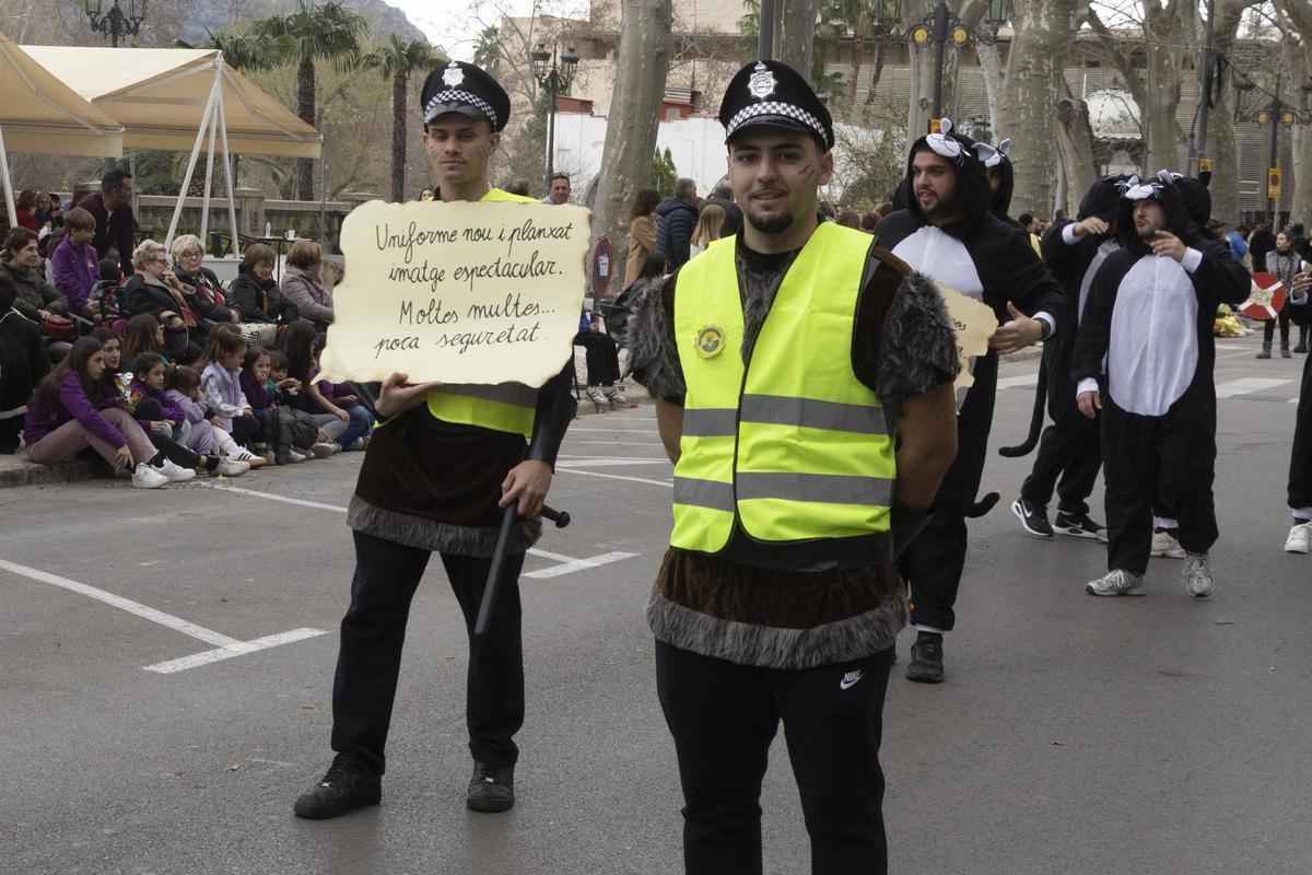 Así fue la Cabalgata del Ninot de Xàtiva