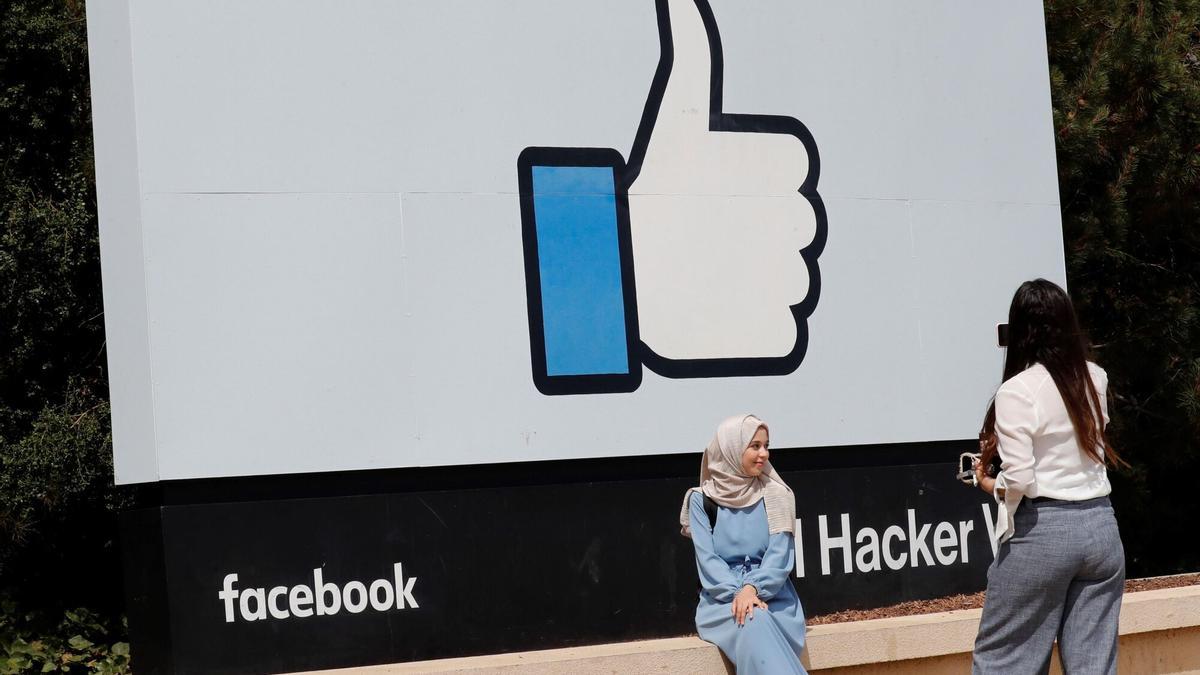 REDES SOCIALES | Los botones ‘Me gusta’ y ‘Compartir’ de Facebook desaparecerán de las páginas web REDES SOCIALES | Los botones ‘Me gusta’ y ‘Compartir’ de Facebook desaparecerán de las páginas web