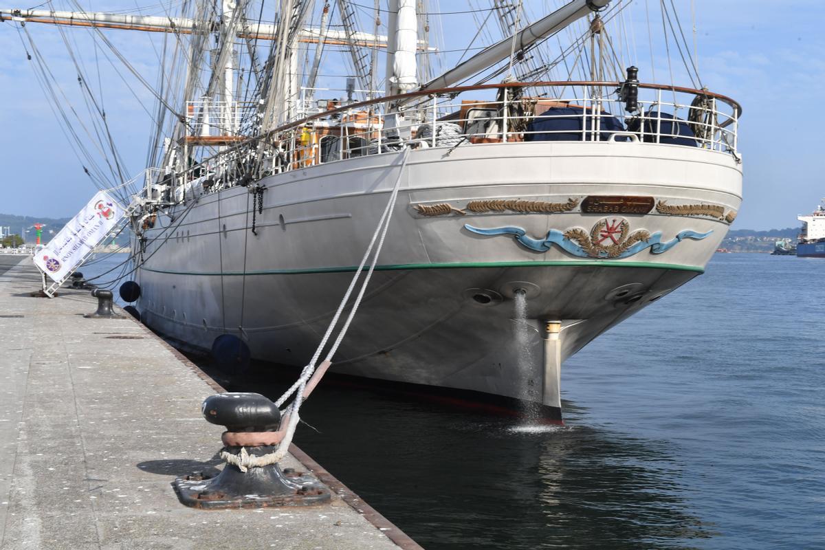 El 'Shabab Omán II', participante en la regata de Grandes Veleros, recala esta semana en el Puerto de A Coruña