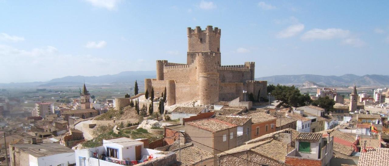 El castillo fronterizo de Villena.