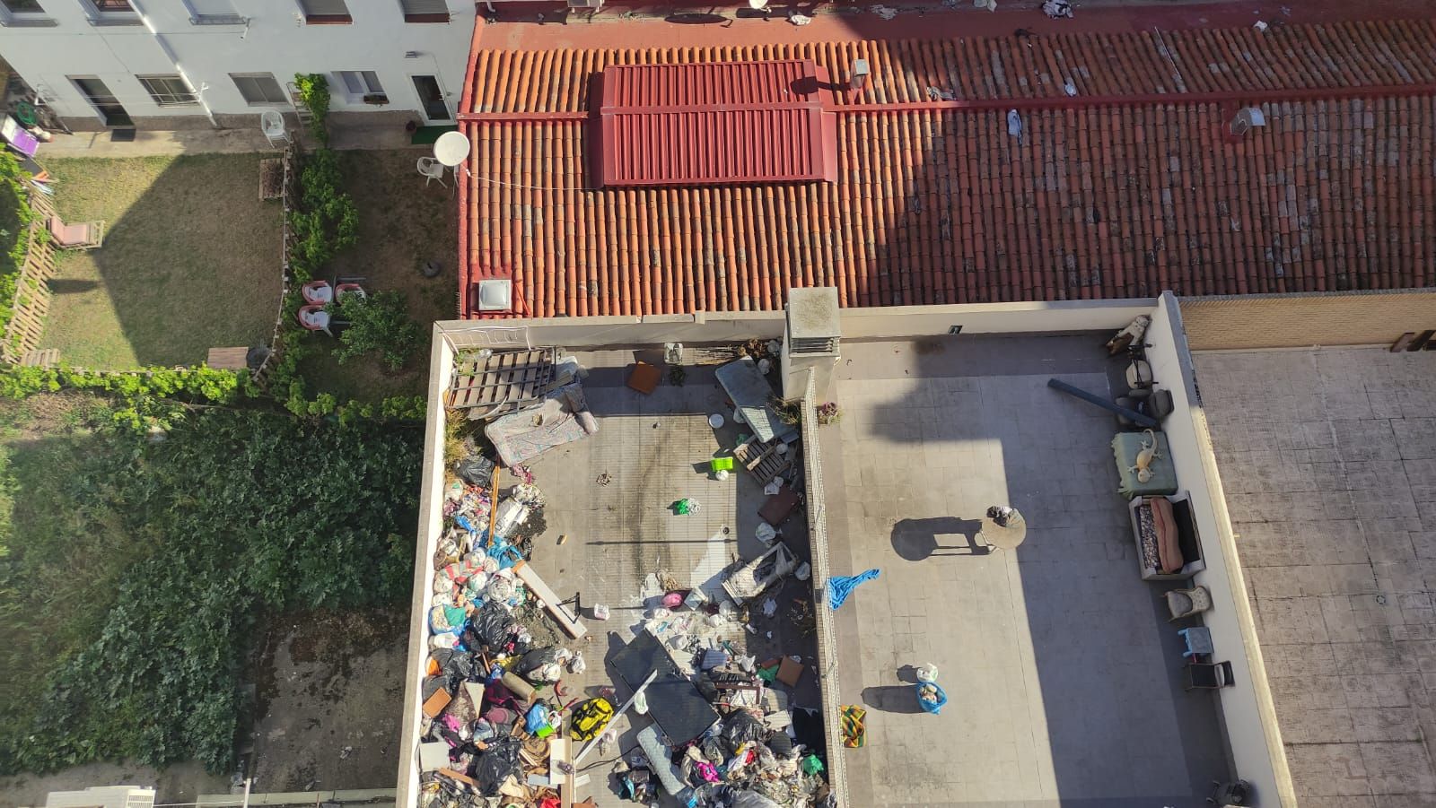 La Brigada Científica analiza el origen del incendio en el edificio okupa de Zaragoza