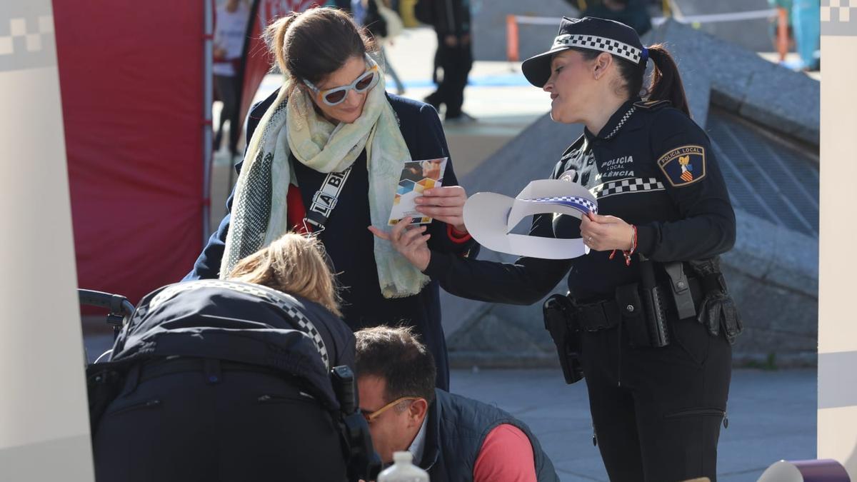 Jornada en el Jardín del Túria organizado por el Ayuntamiento de València sobre violencia de género a las puertas del 25N.