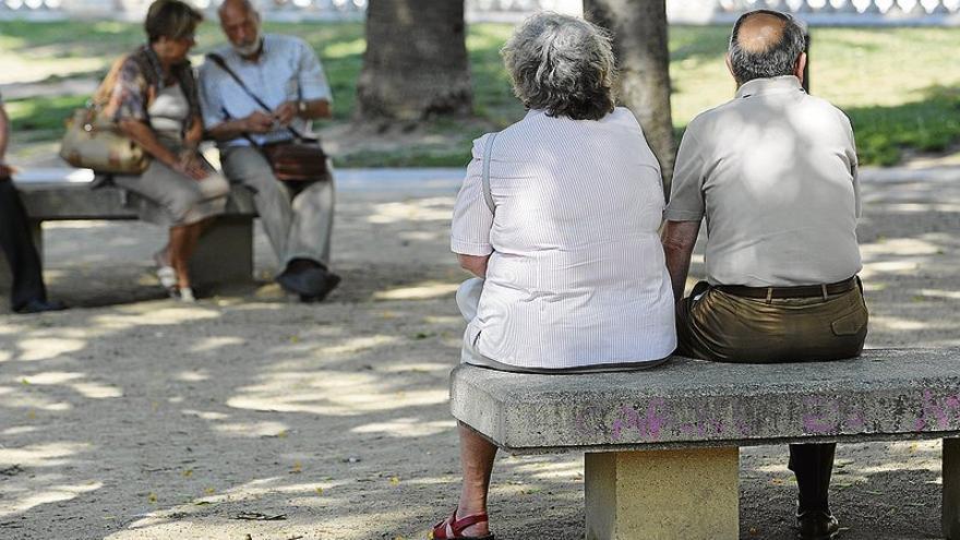 El complemento de 225 euros a las pensiones no contributivas se mantiene, sin fecha de abono