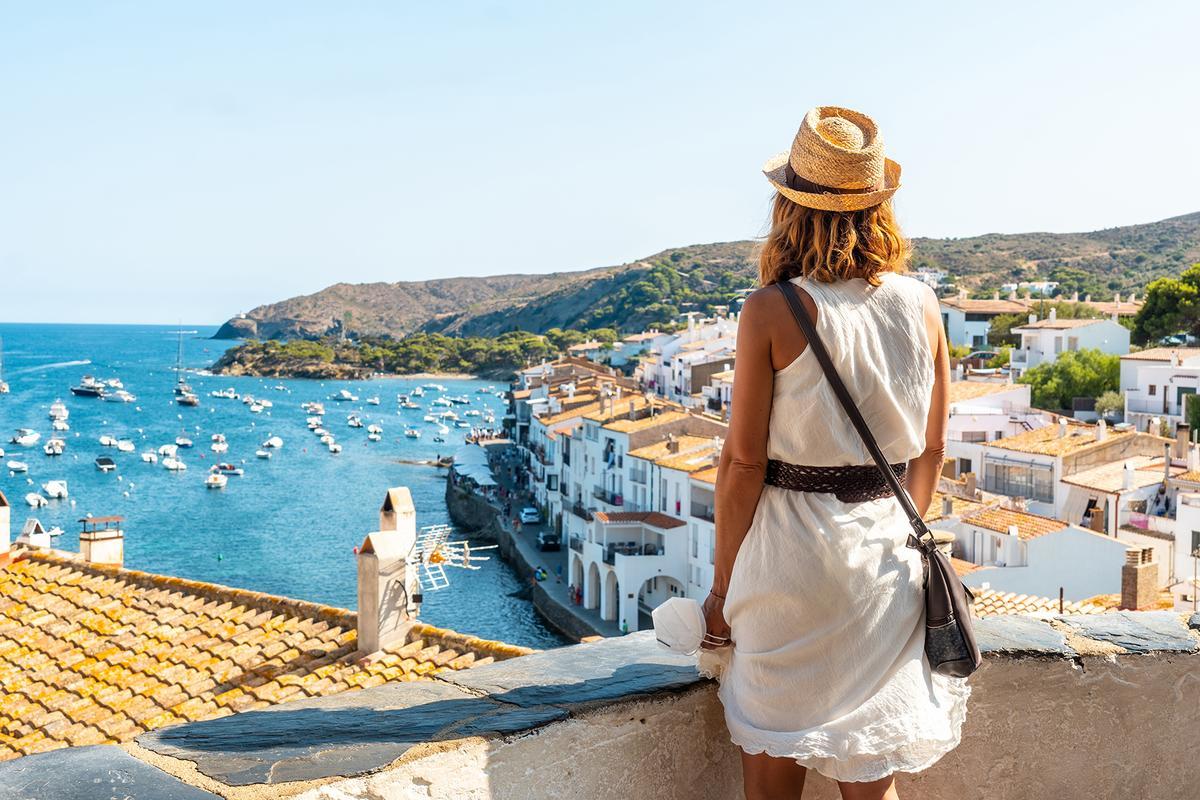 Mujer en Cadaqués