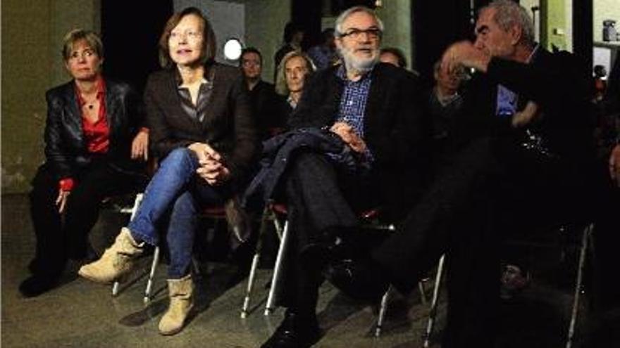 Pia Bosch, Montserrat Tura, Joan Manuel del Pozo i Ernest Maragall, durant l&#039;acte d&#039;ahir.