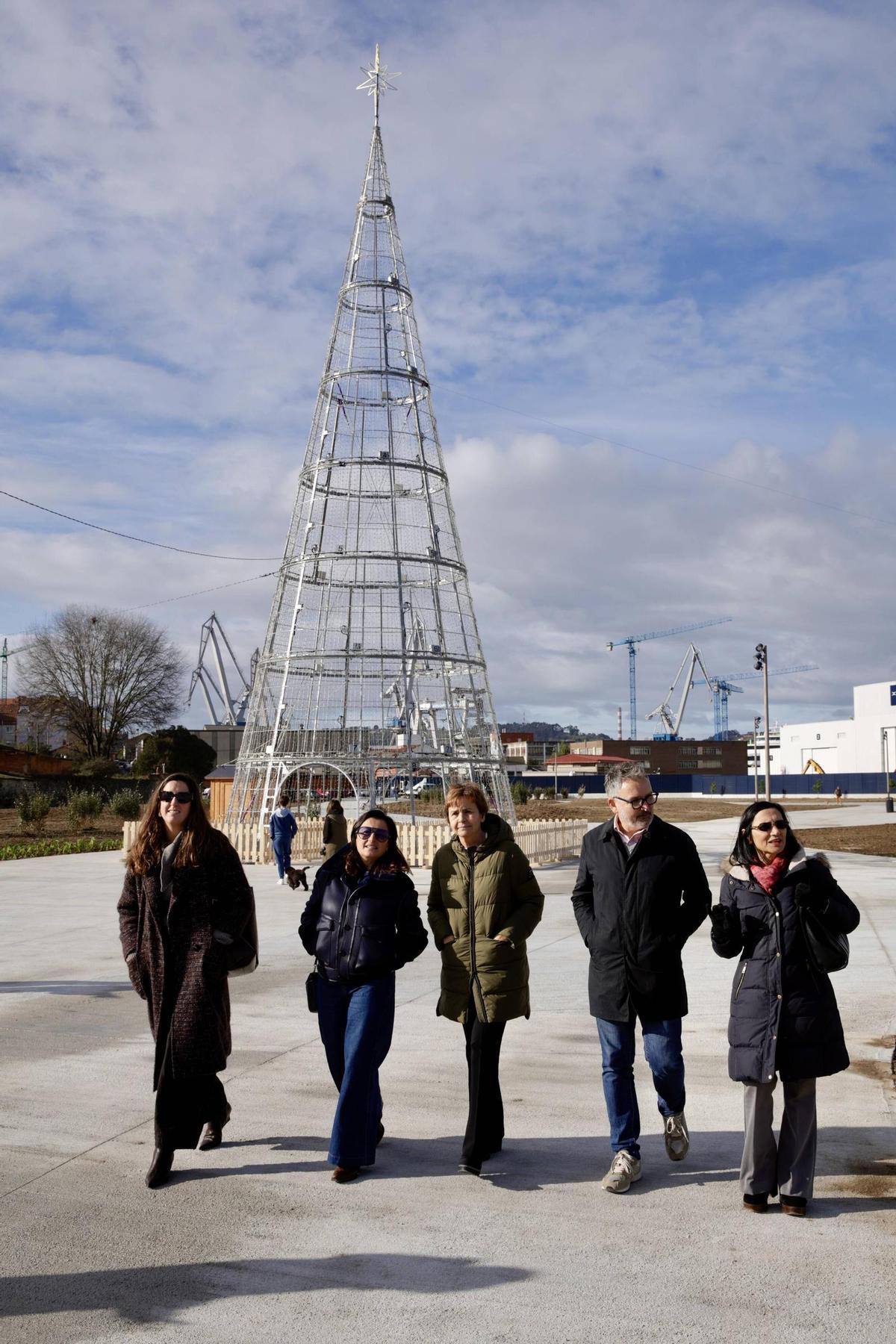 El paseo de Naval Gijón ya está abierto a la ciudadanía (en imágenes)