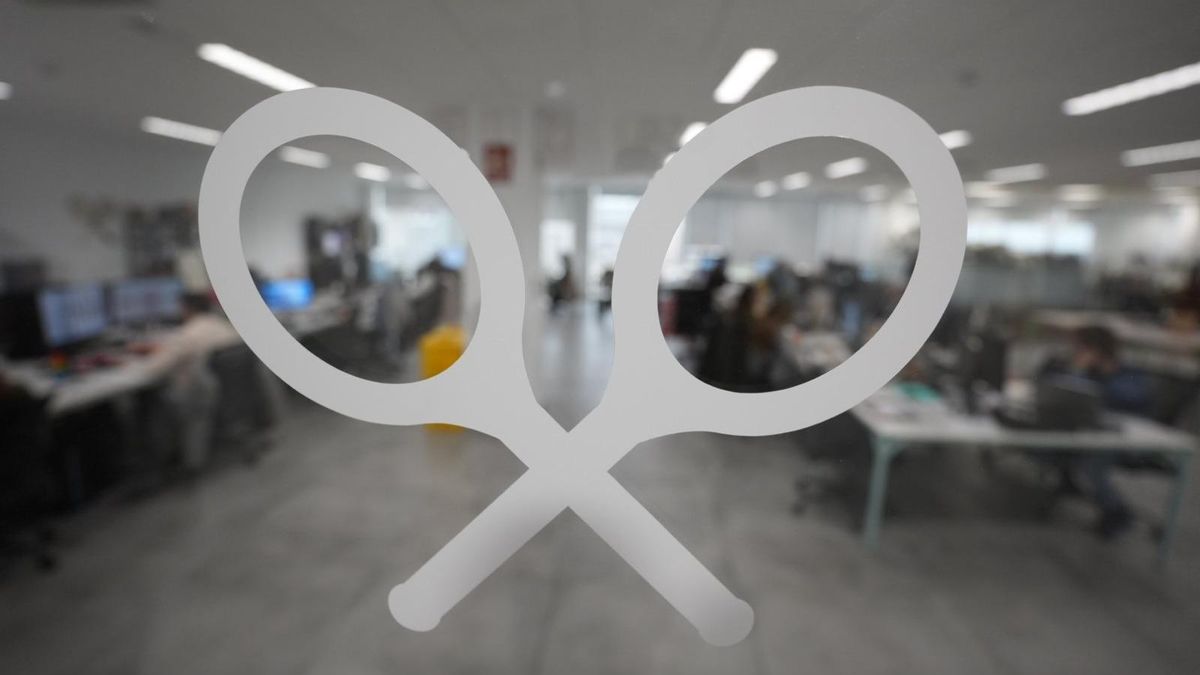 Logo de Silbon en su sede.