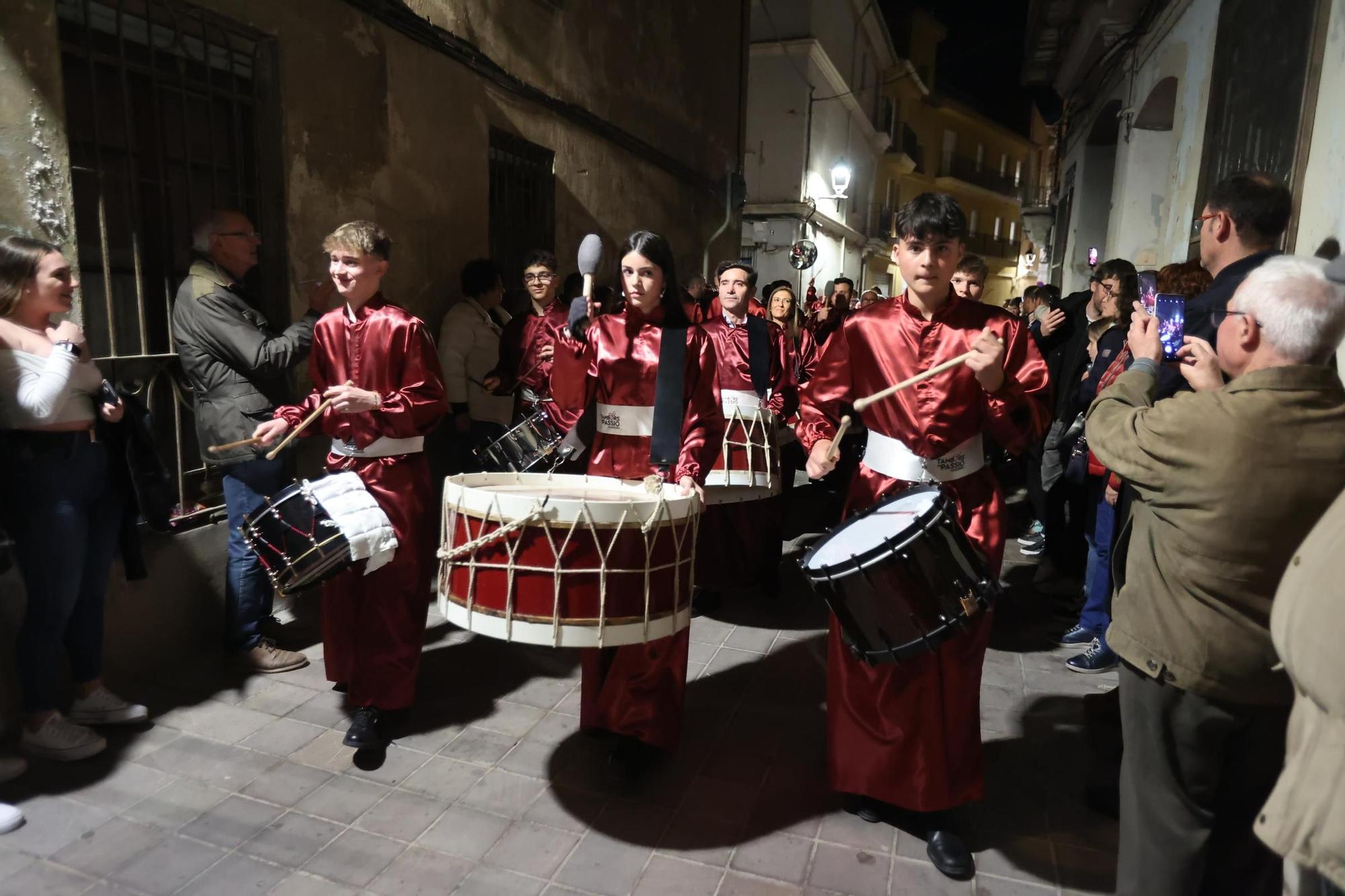 Las imágenes de la rompida de la hora en Almassora con Marcelino como protagonista